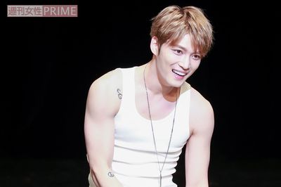 ジェジュン、8年ぶりに本格再始動！ ファンに「なんでもするよ」と“キス顔”を披露