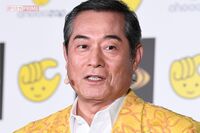 松平健のコラボカフェ『マツケンサンバ2 ワールドカフェ〜オレ!』がパワースポット化! 背景にアラサー世代…