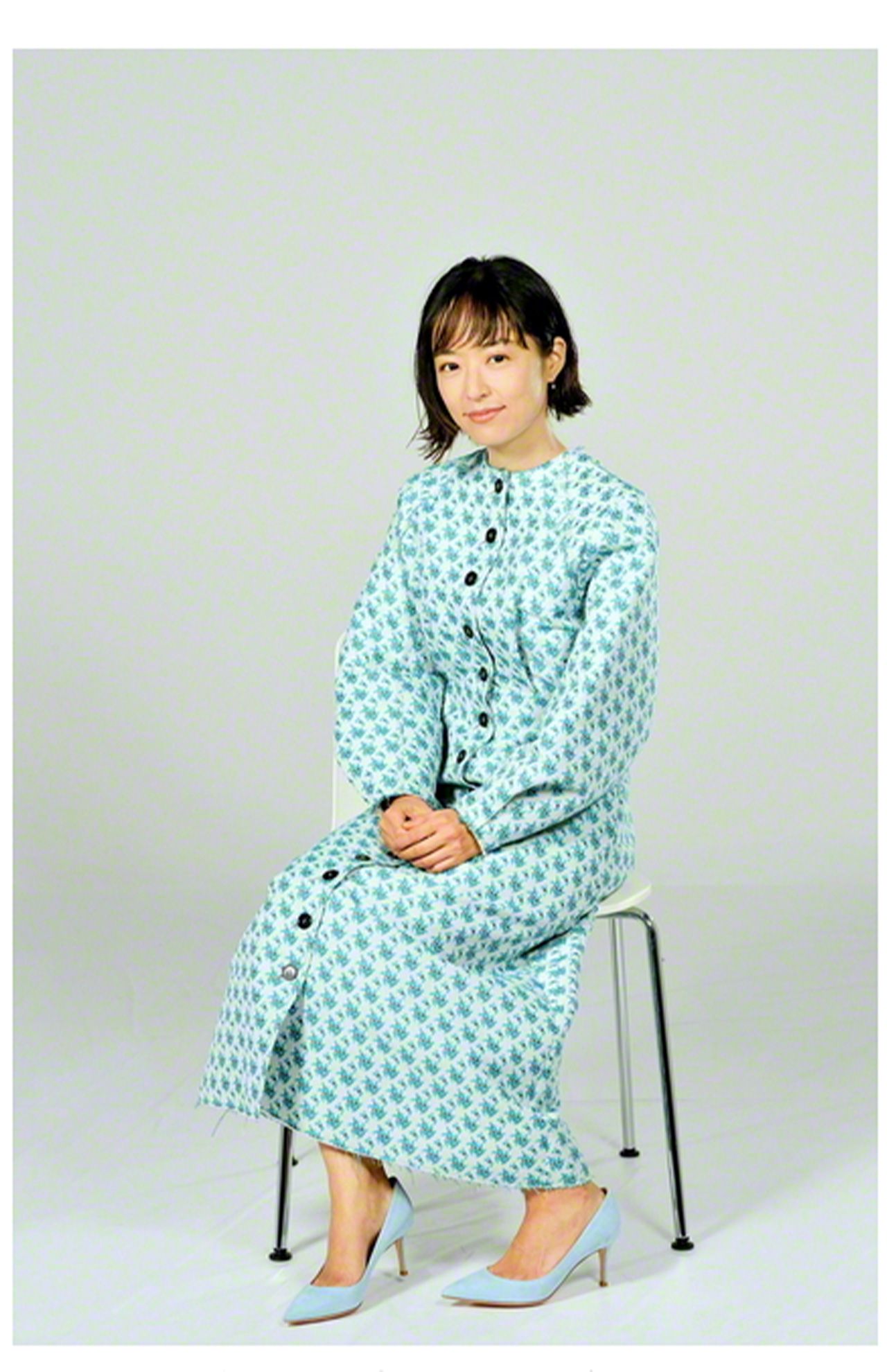 『聖教新聞』ウェブ版のインタビューに応える井上真央