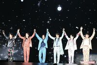 V6、ラストツアーでメンバー全員が語った解散の心境と会場を沸かせた“ゆるいトーク”