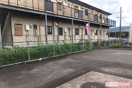 璃愛來ちゃんが泣いていた駐車場と母子が住んでいた薩摩川内市内のアパート