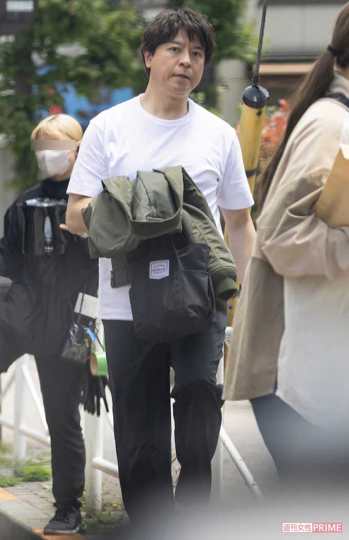 『花咲舞が黙ってない』の撮影をしていた上川隆也。前シーズンまでの上川の役を今回は山本が演じる