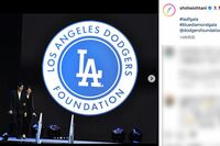 大谷翔平、チャリティーイベントで見せた『BOSS』のダブルスーツ姿にトンデモ論争が勃発「ズボンが前後ろ逆…