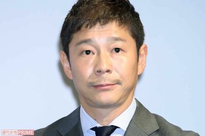 前澤友作氏、“タトゥー出し”筋肉ショット公開に「見せたがりかよ」セレブ旅でのサウナ写真が賛否