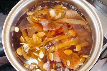 くず野菜で万能だしを作る