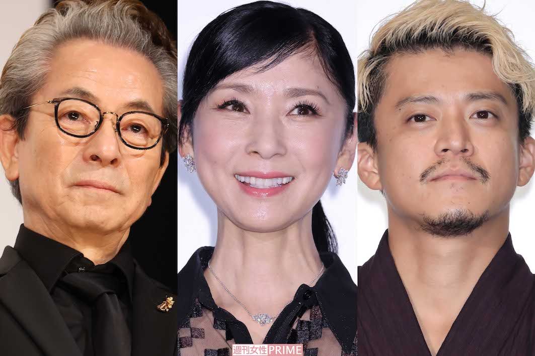 左から水谷豊、黒木瞳、小栗旬