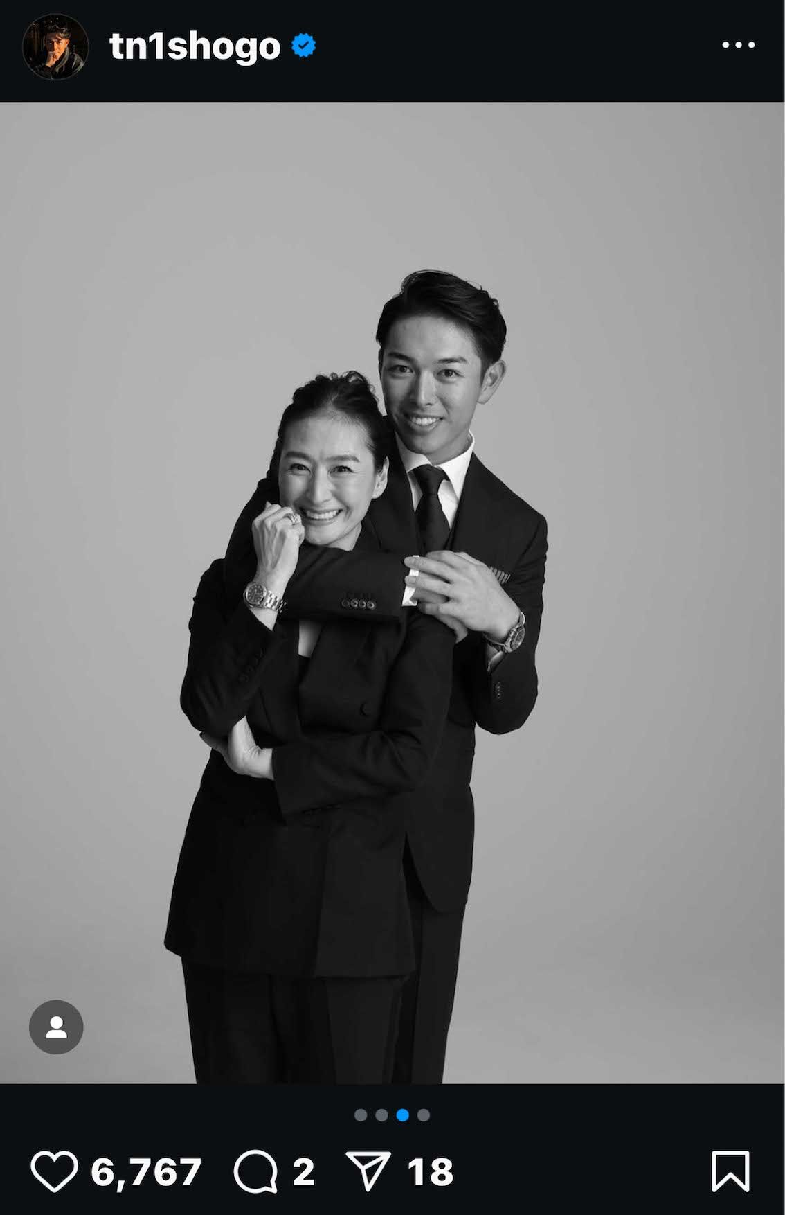 清原正吾と母・亜希の美しい親子写真。長男の進む道は社会人野球か独立リーグか