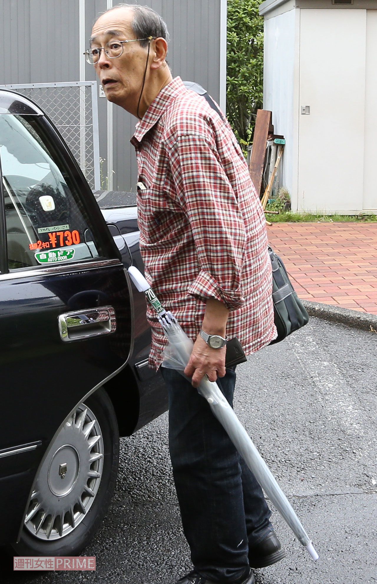 `18年6月、「激やせ疑惑」について直撃取材を受ける志賀廣太郎