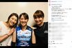 ロンドン五輪メンバーの狩野舞子(左)、木村沙織(右)とともに写る山口舞(中央)(狩野のインスタグラムより)