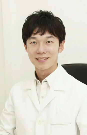 山村聡先生●やさしい内科クリニック院長。日本内科学会認定内科医。診療の傍ら、登録者数8.6万人のYouTubeチャンネルやSNSで、糖尿病の啓発・予防のため血糖値に関する情報を発信している。