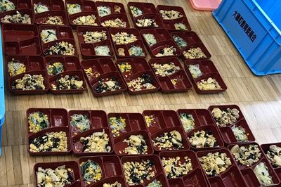 ＜まずい給食問題＞「人間の食べ物じゃない」(生徒) VS「おいしい」(製造元責任者)