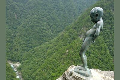 国家公務員がパチンコ店で放尿!パチンコ店で過去にあった殺人未遂や暴力行為、なぜあの空間では奇妙な事件…