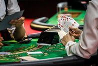 「1億円が10分でパー」「3万円が3億円に!」カジノ界の“天国と地獄”に震えとまらず