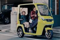 Snow Manのラウールの発言で注目度アップ！災害時にも役立つEVトゥクトゥクが人気「フル充電の状態なら200…