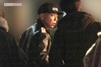 バイきんぐ・小峠英二が交際宣言！坂口杏里とのデートが教訓か、紗栄子似の新恋人と堂々過ごした「隠さない…