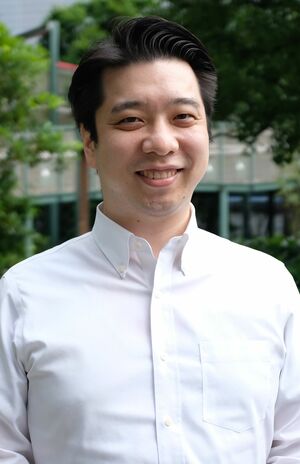 向笠元さん●カイゴメディア代表。介護職のためのコミュニティサイト「ケアきょう」を運営。相談窓口を開設し、キャリア紹介なども実施。【YouTube】@carekyo