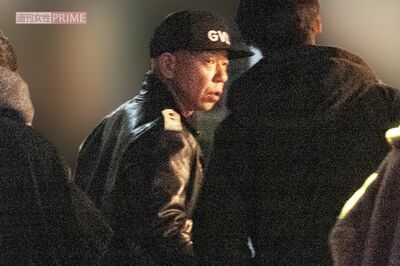 バイきんぐ・小峠英二が交際宣言！坂口杏里とのデートが教訓か、紗栄子似の新恋人と堂々過ごした「隠さない…