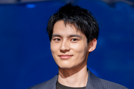 水上恒司、年上女性との交際を即認めた“実直さ”が称賛…デビュー作『中学聖日記』のシチュエーションと重…