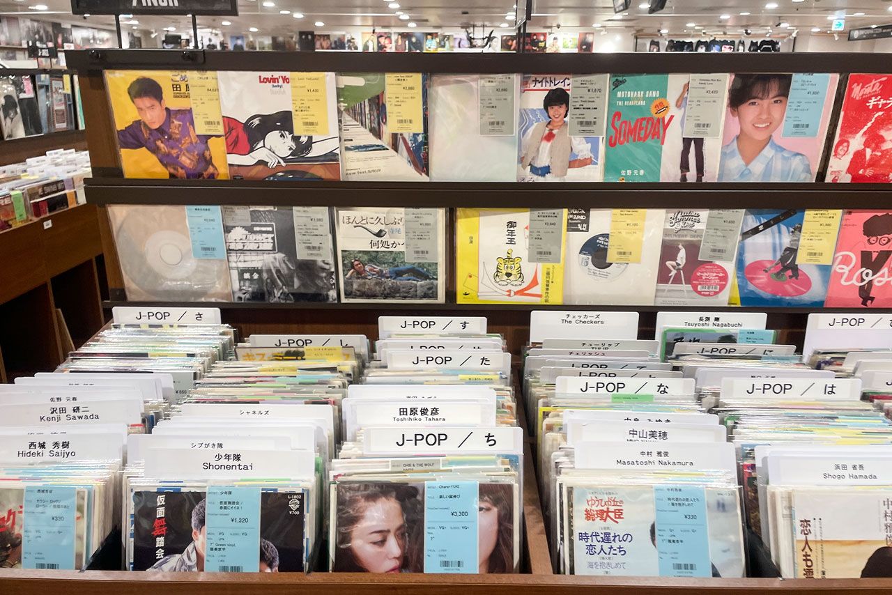 懐かしのレコードなどが並ぶタワーレコード渋谷店（タワーレコード公式HPより）