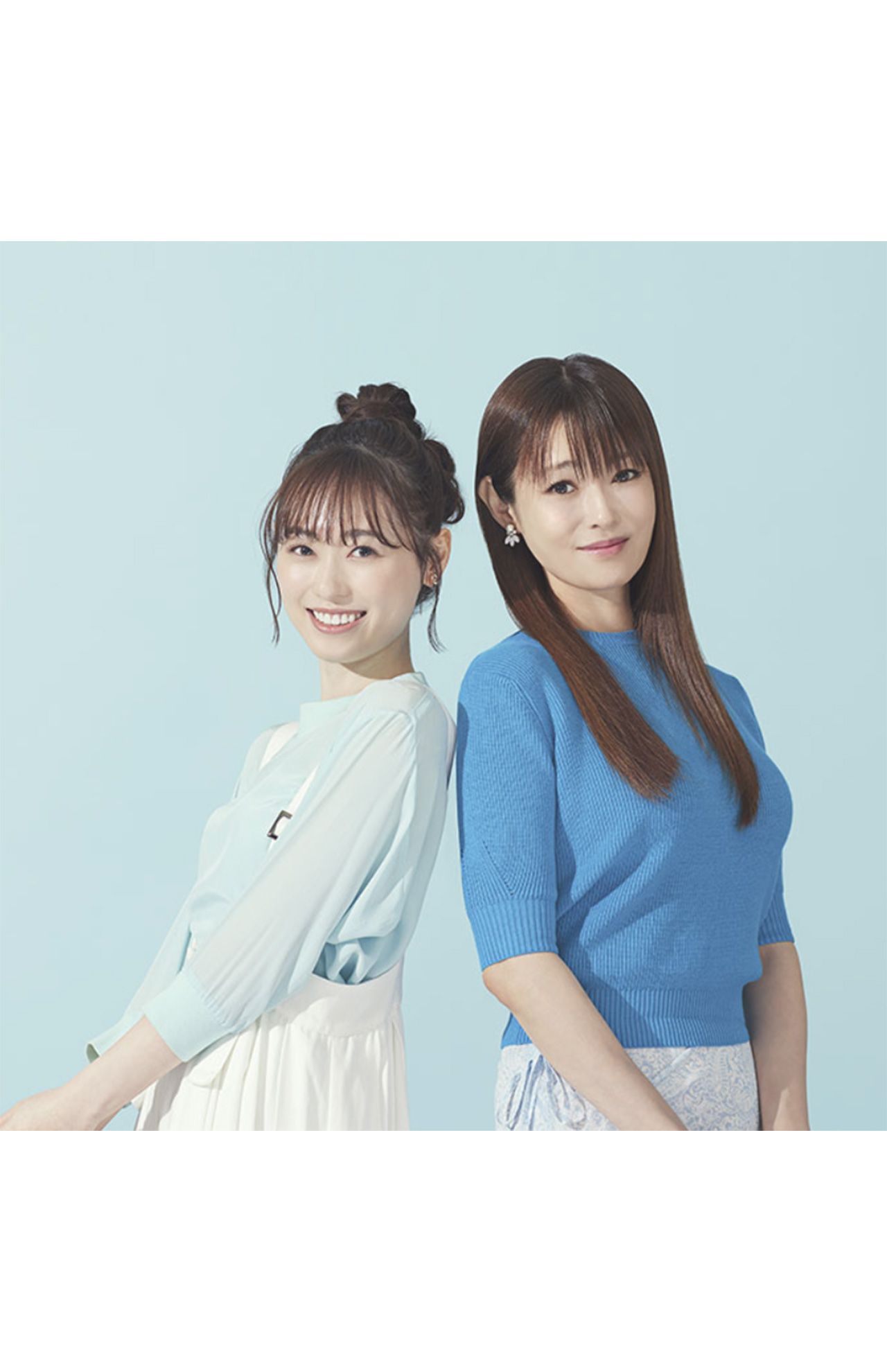 ドラマ『18／40～ふたりなら夢も恋も～』W主演を務めるふたり。実年齢では、福原遥が24歳で深田恭子が40歳（番組公式HPより）