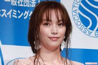 蛯原友里、45歳の美しすぎる最新ショットに寄せられた「AIみたい」コメントが「褒め言葉なの？」議論勃発