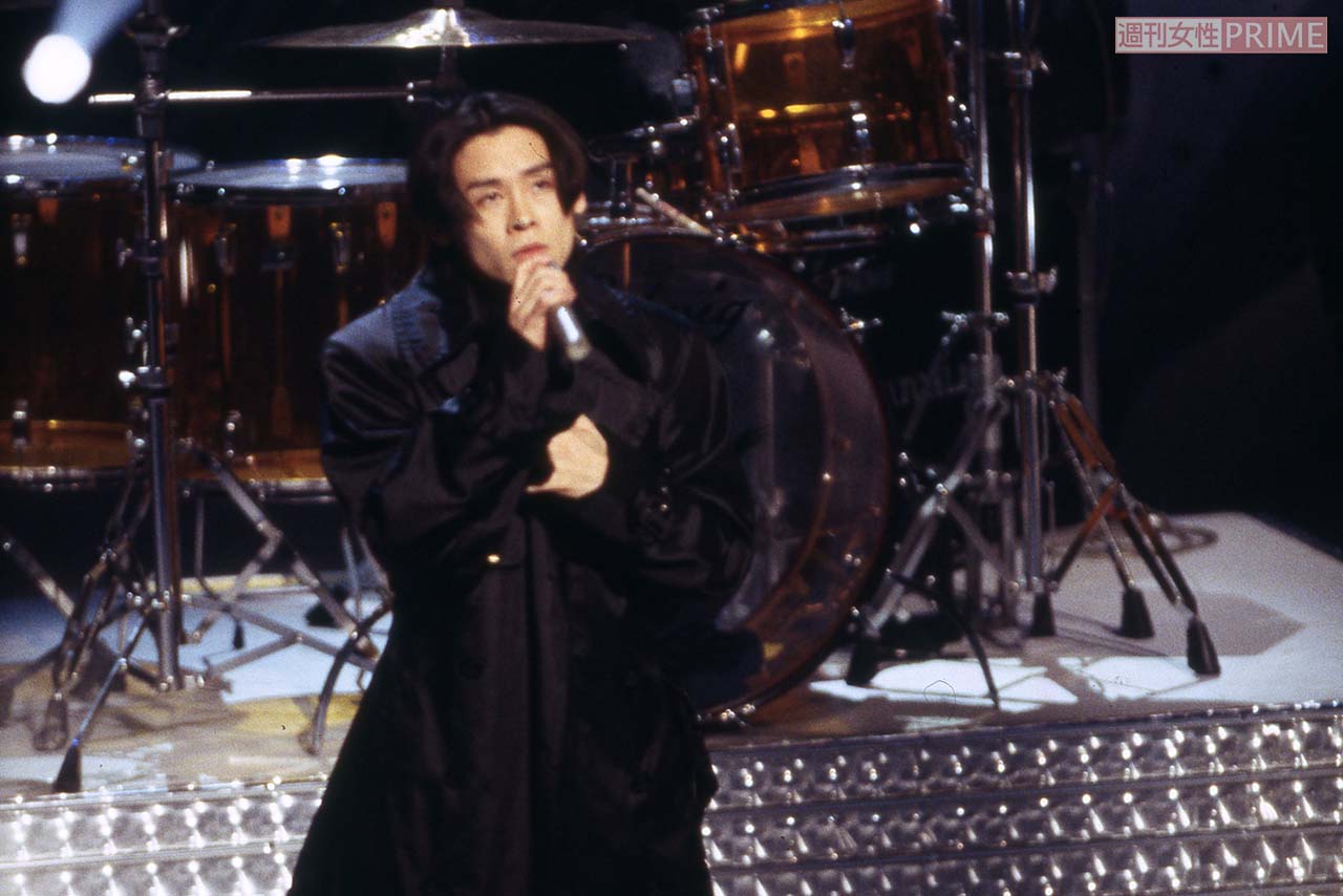 紅白歌合戦にLUNASEAを率いて出場した河村隆一（1998年12月31日）