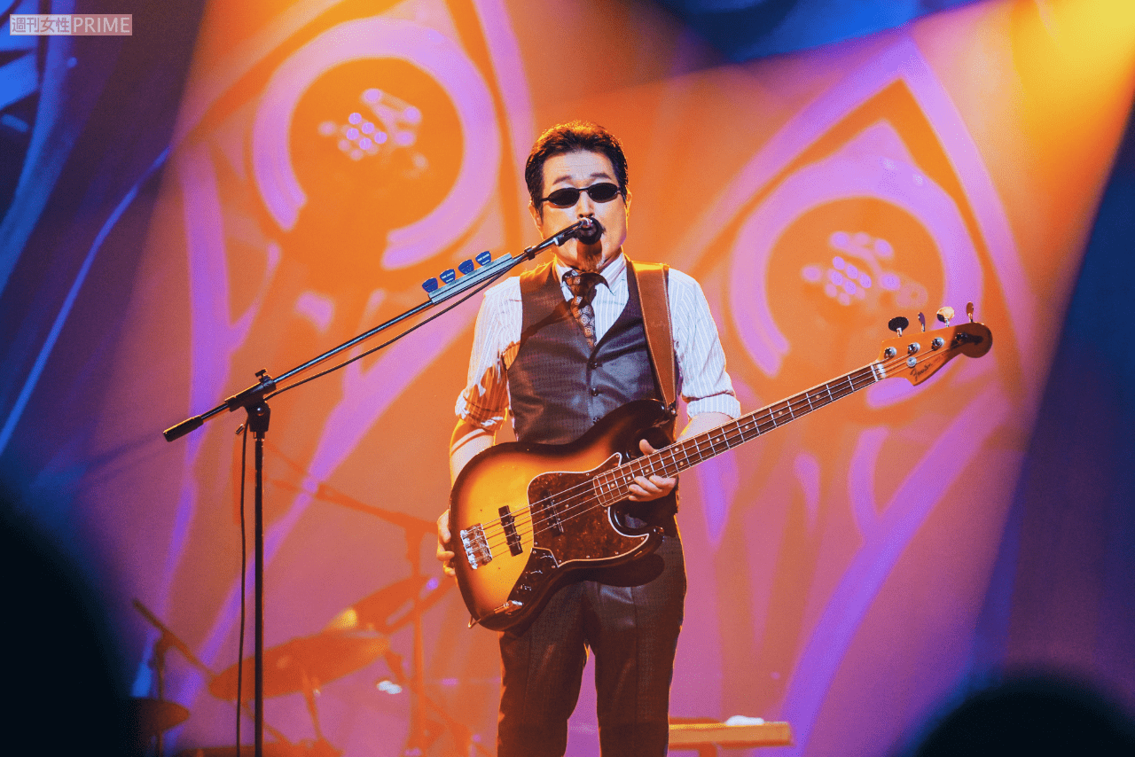 THEALFEEの“原点”ともいえる『コンフィデンス』、唯一のオリジナルメンバーの桜井。その美声でファンを魅了する