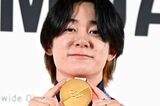 ミラノ五輪スノボ金・戸塚優斗、話題の“ミセス仕様”…