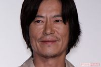 豊川悦司、かつて「キムタクのライバル」と呼ばれた“語らない男”の30年