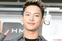 元『BE:FIRST』三山凌輝、元宝塚・花乃まりあとの“ホテル密会”報道翌日に実父店の“新メニュー”差し入れで「セコイ」と火に油