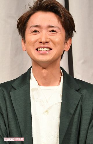 笑顔を絶やさない大野智。『嵐 活動休止表明会見』にて