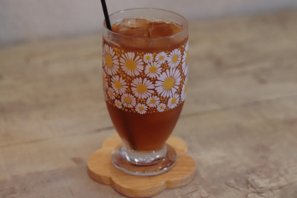 もったいないと捨てがたい食器も換金アイテム!　ひと昔前の「花柄」などが人気