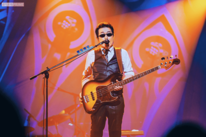 THEALFEEの“原点”ともいえる『コンフィデンス』、唯一のオリジナルメンバーの桜井。その美声でファンを魅了する