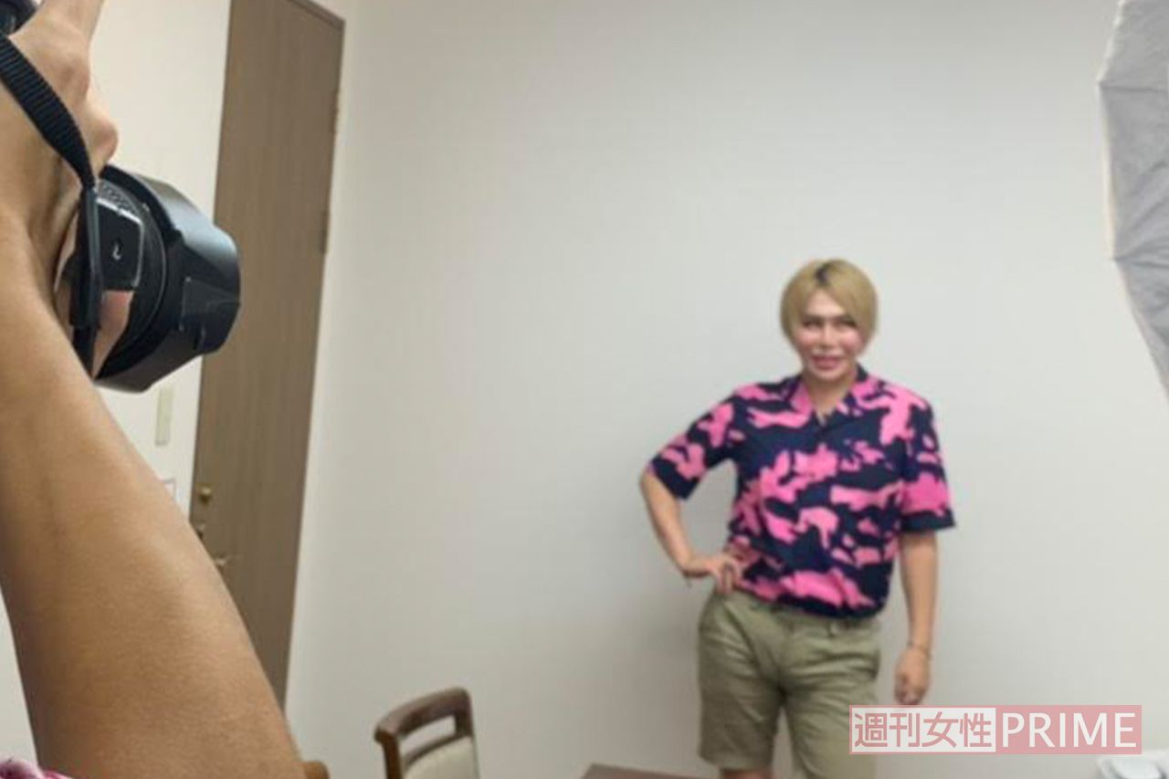 パートナーを射止めるときのキメポーズ。「この上目遣いで相手を落とすのよ♪」