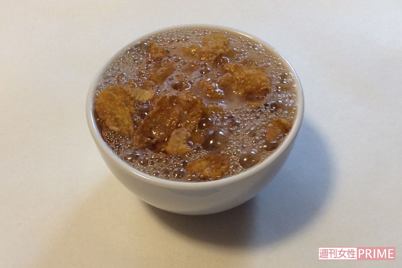 コーラ×コーンフレーク