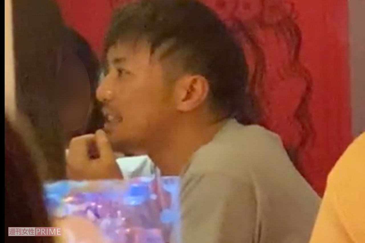 プロデュースしたグッズを、ポップアップショップで販売していた成宮寛貴