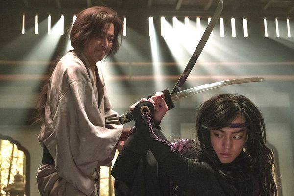 イケメン同士のバトルは見どころ　(c)NHK