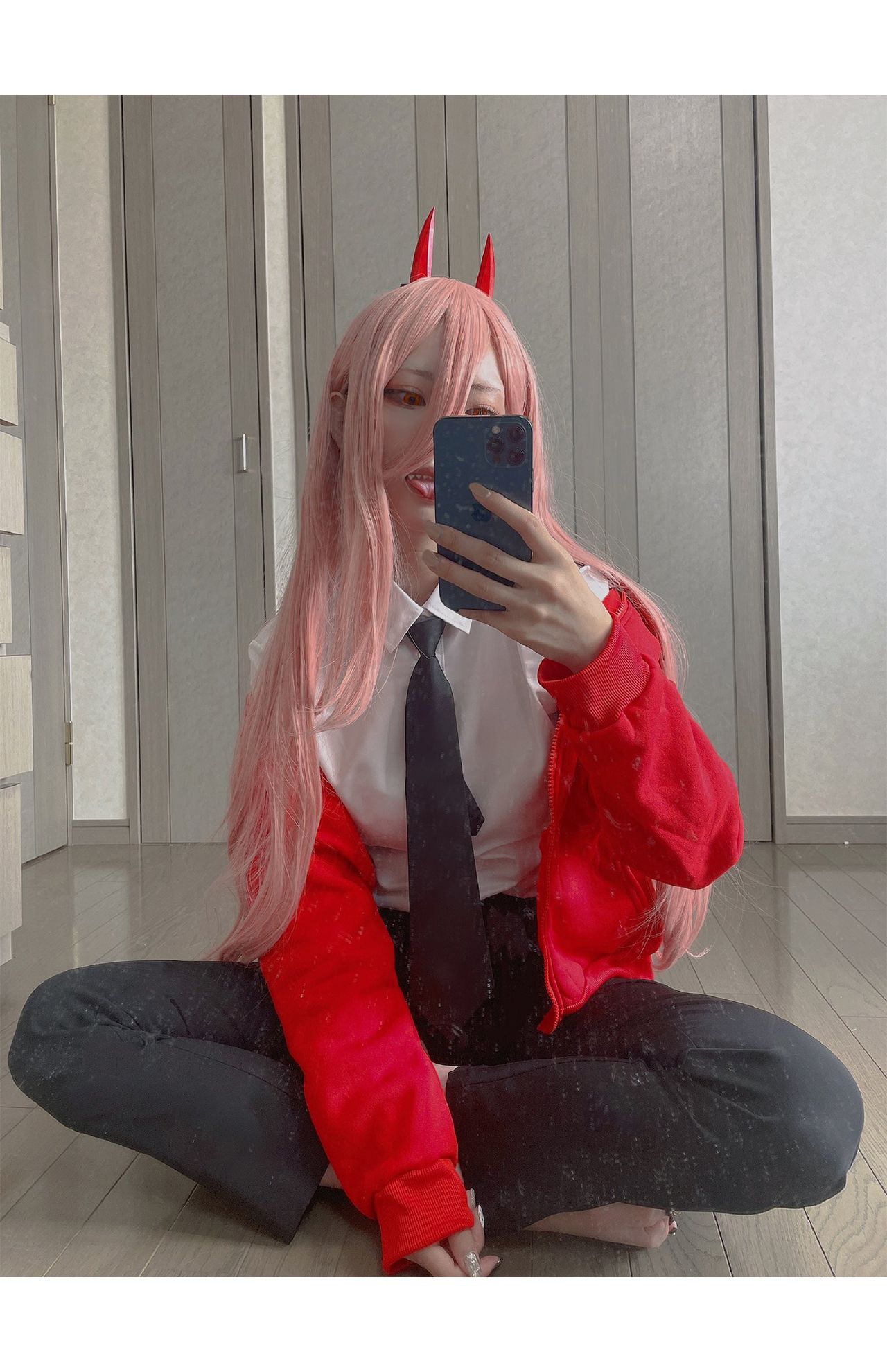 人気コスプレイヤーのコスプレ姿（SNSより）