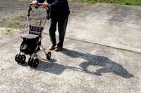 親を扶養に入れるだけ!別居も入院中でも年33万円以上“控除”になる裏ワザ