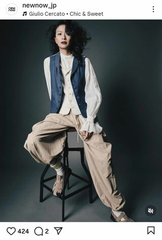 独特なスタイリングが話題の榮倉奈々（『newnow』の公式Instagramより）