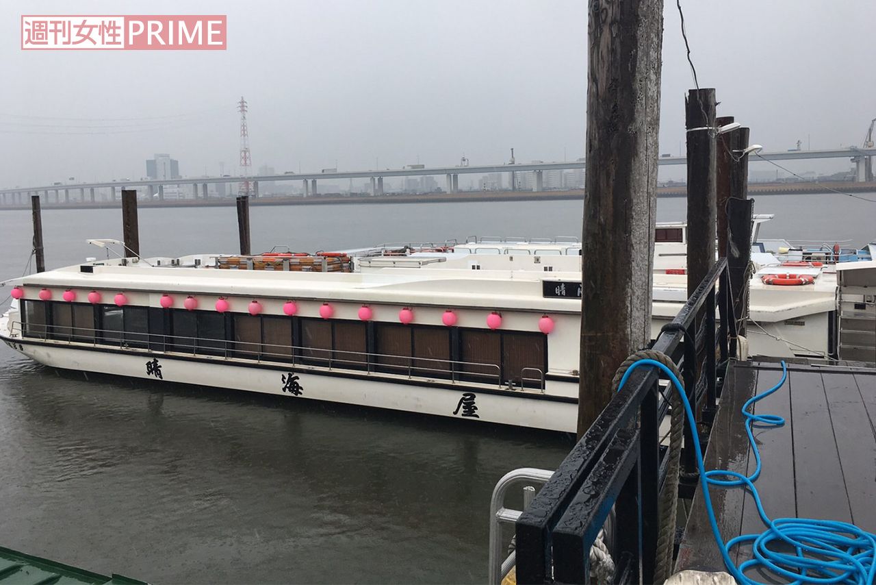 実際にSMAP、そして彼らのファンが乗船した屋形船