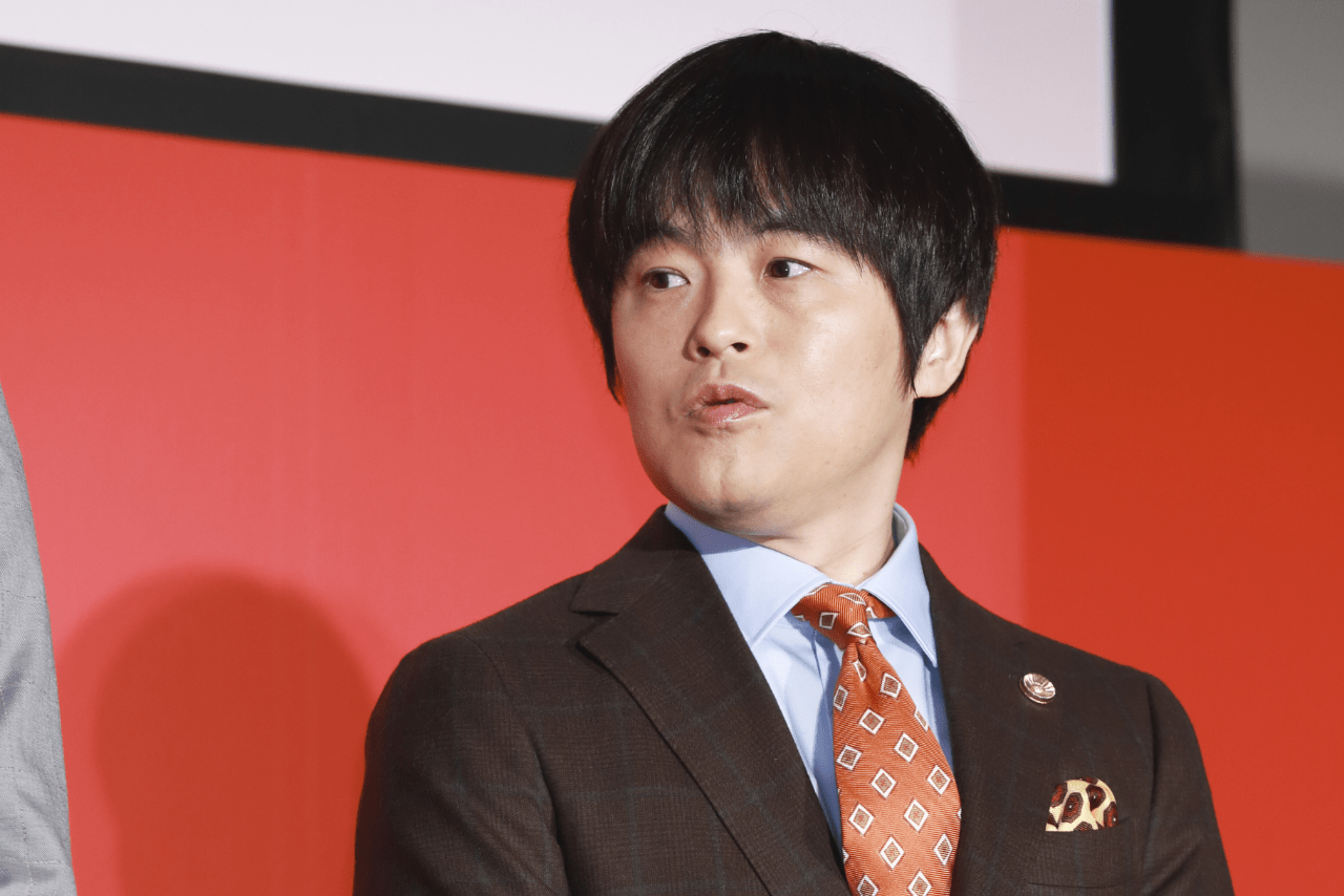 2005年までは本名の升野英知で活動していたバカリズム