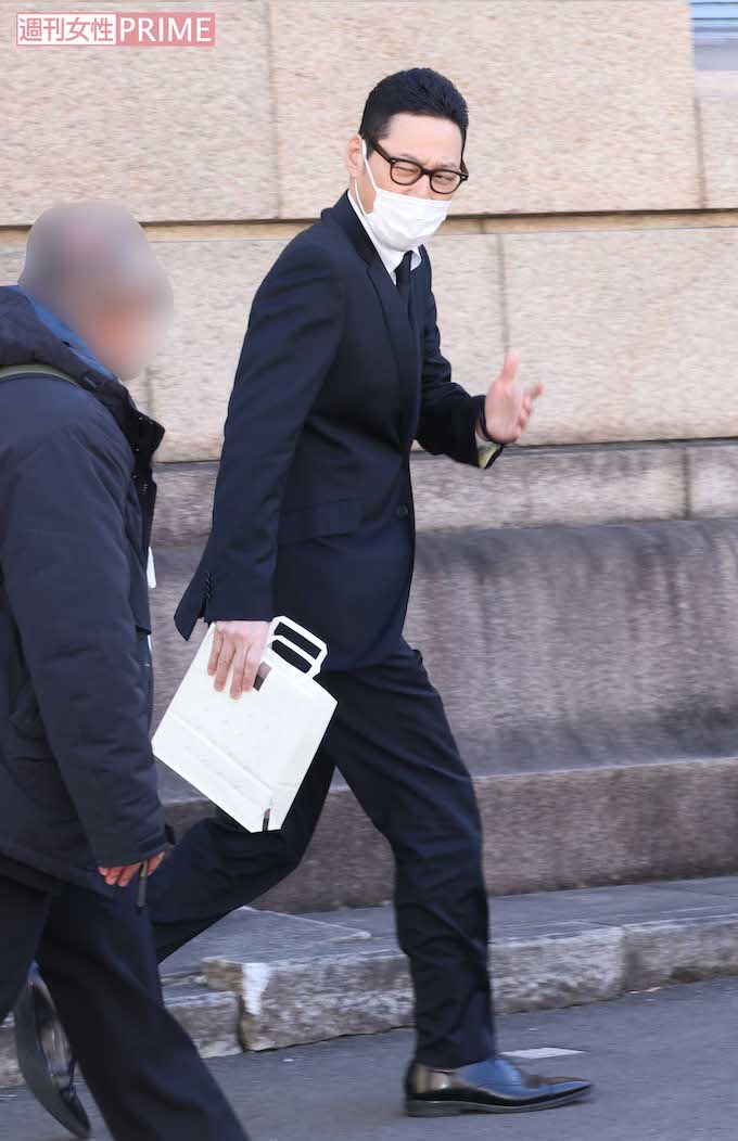 2023年2月、笑福亭笑瓶の告別式に参加した東野幸治