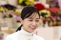 佳子さま、花の展覧会で魅せたROPE白セットアップ！『センス抜群』と話題