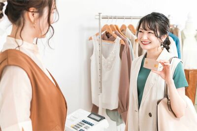 《おすすめクレジットカード8選》メインとサブの使い分けで「家計が大きく変化」カード選びのコツをプロが…