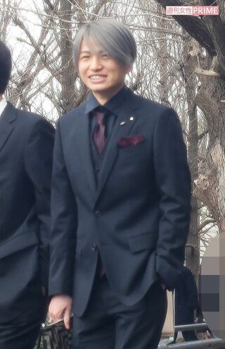 '17年の大学卒業式で。彼が歩くと学生たちが2度見してしまうほど、周囲を惹きつける魅力を放っていた