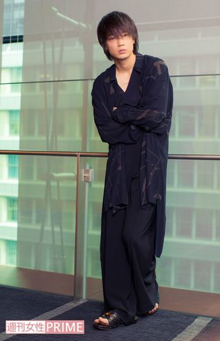 綾野剛　撮影／伊藤和幸
