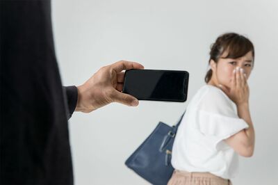 日本は“盗撮大国”、加害者に多い「大卒のごく普通の会社員」が求めるスリルと支配欲