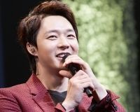 パク・ユチョン酒豪説、2時間で15本のウィスキーを空ける