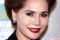 デヴィ夫人、資金持ち逃げを報じた“文春砲”に反撃の一方で目立つ“ご意見番”としてのブレ、残されたのは…